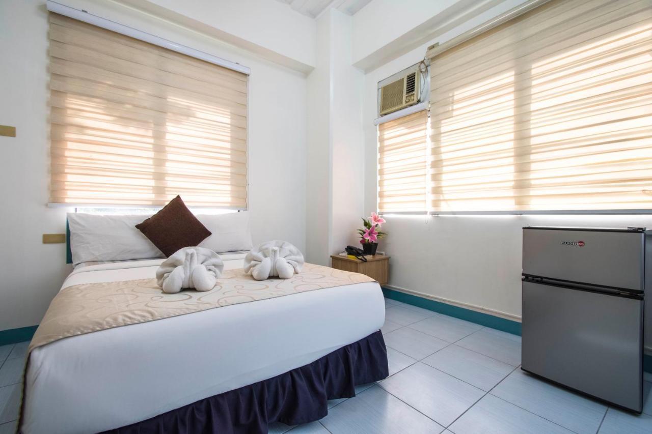 סבו Alicia Tower Residences (Adults Only) מראה חיצוני תמונה