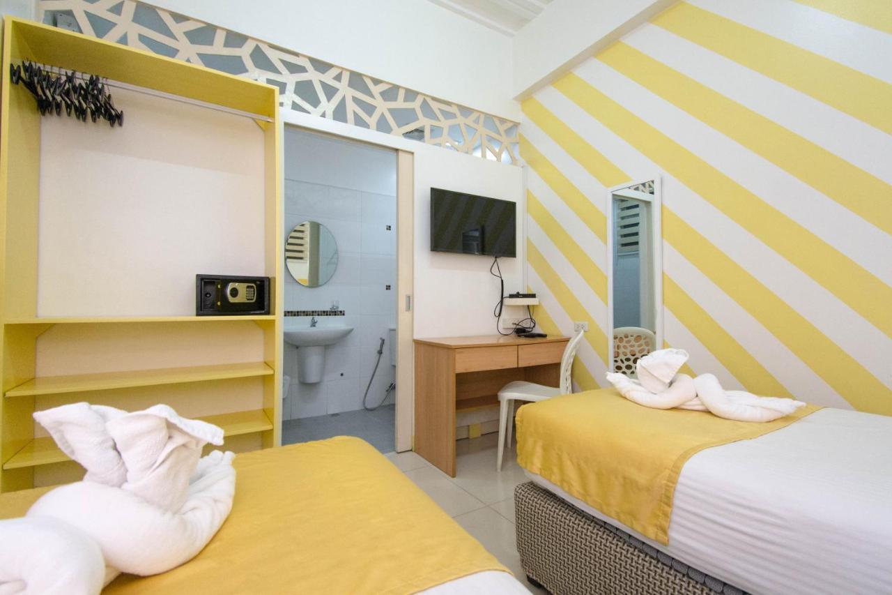 סבו Alicia Tower Residences (Adults Only) מראה חיצוני תמונה