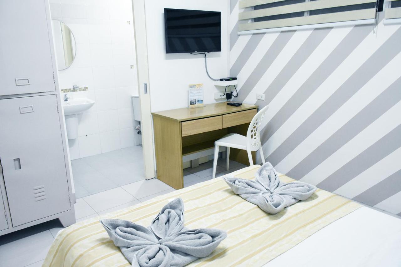 סבו Alicia Tower Residences (Adults Only) מראה חיצוני תמונה