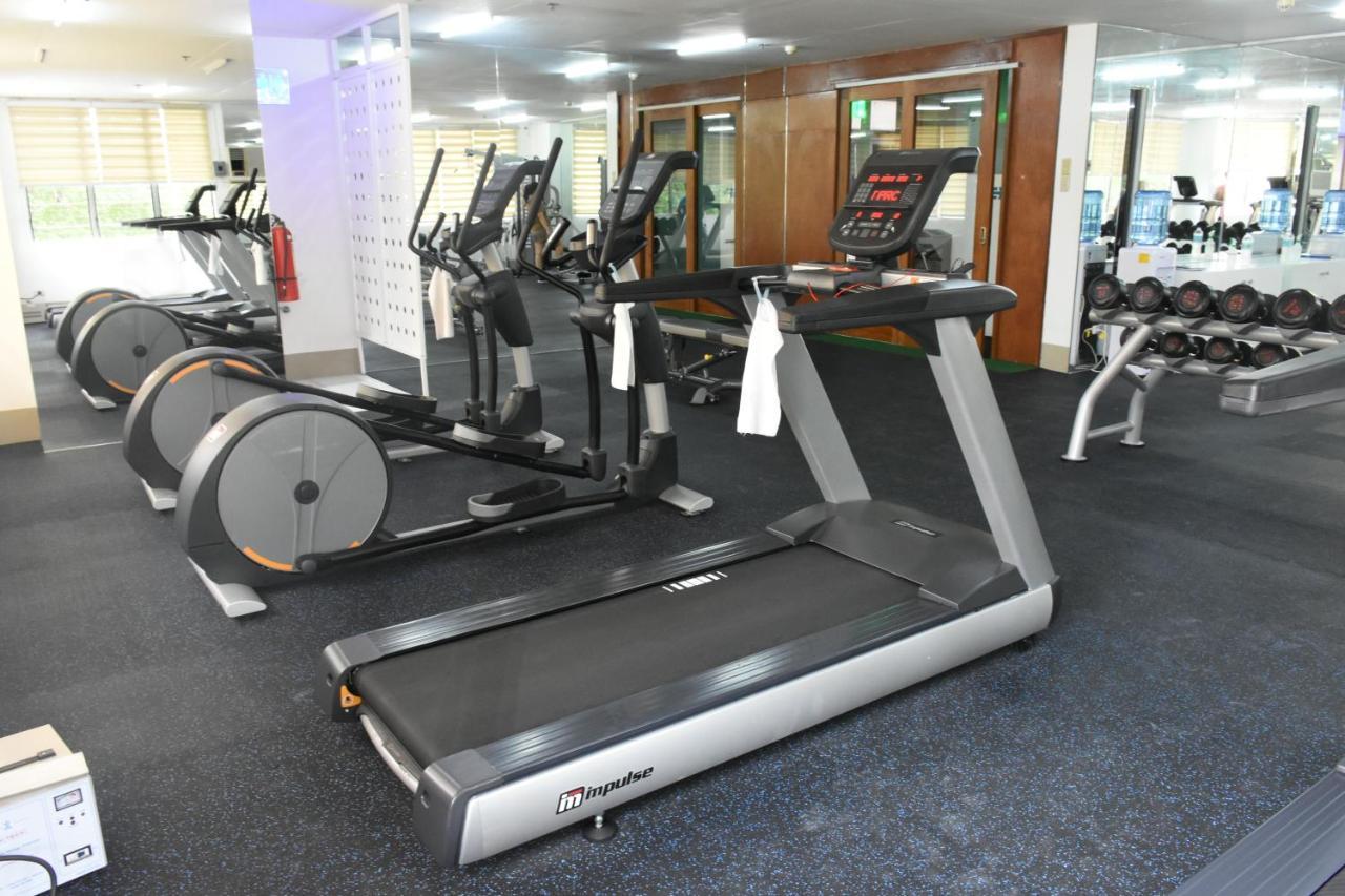 סבו Alicia Tower Residences (Adults Only) מראה חיצוני תמונה