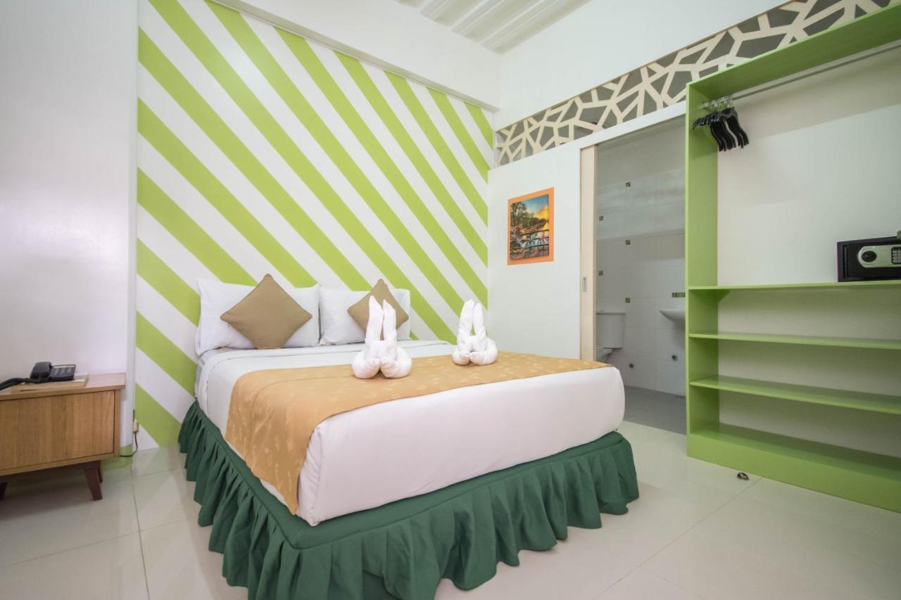 סבו Alicia Tower Residences (Adults Only) מראה חיצוני תמונה