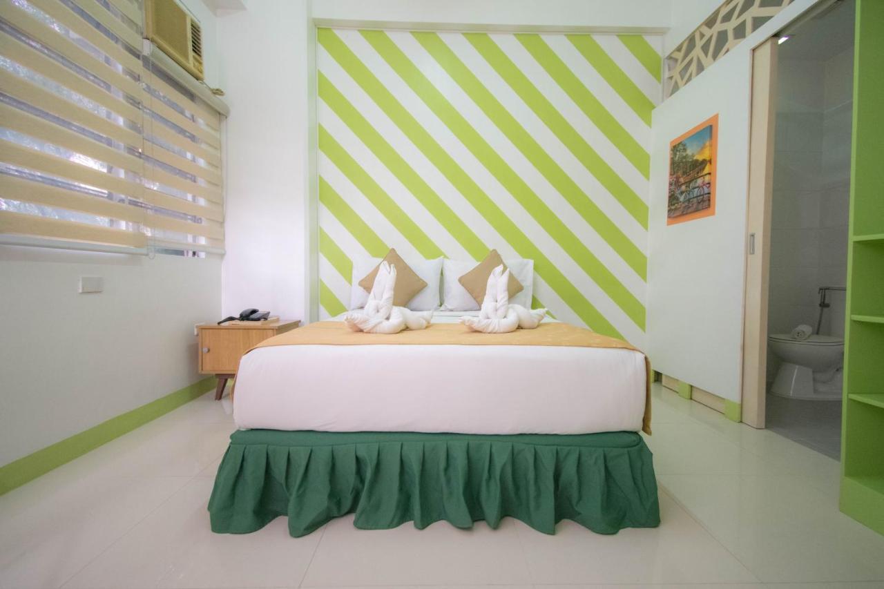 סבו Alicia Tower Residences (Adults Only) מראה חיצוני תמונה